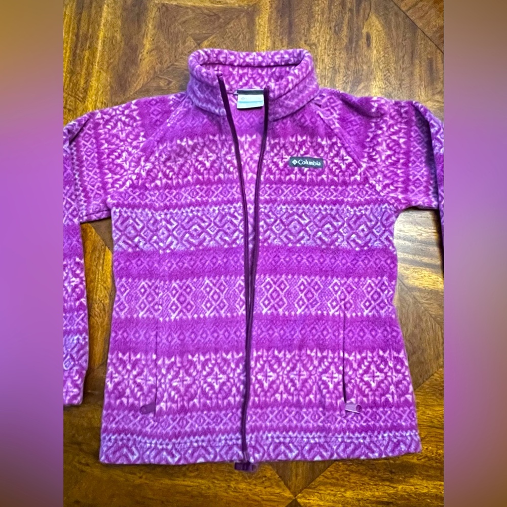 Columbia Youth Zip Up Fleece Jacket. Youth Size M 10/12 gently used
